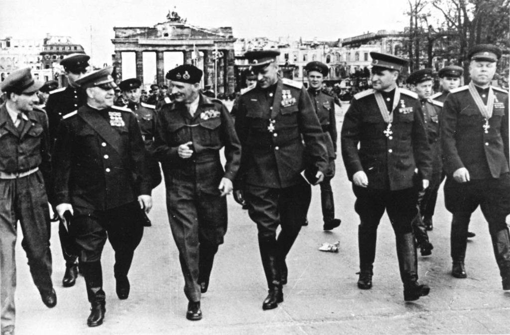 Chiến thắng 1945_7_12 (2).jpg