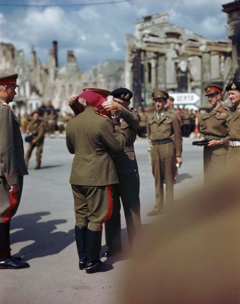 Chiến thắng 1945_7_12 (12).jpg