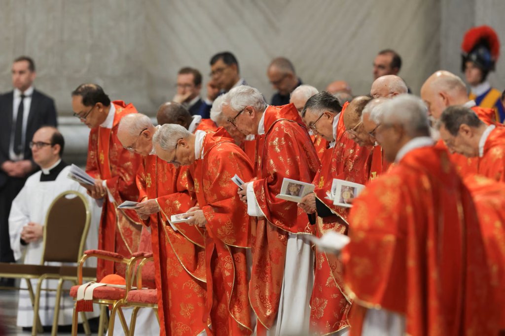 Vatican 2025_5_7 (8).jpg
