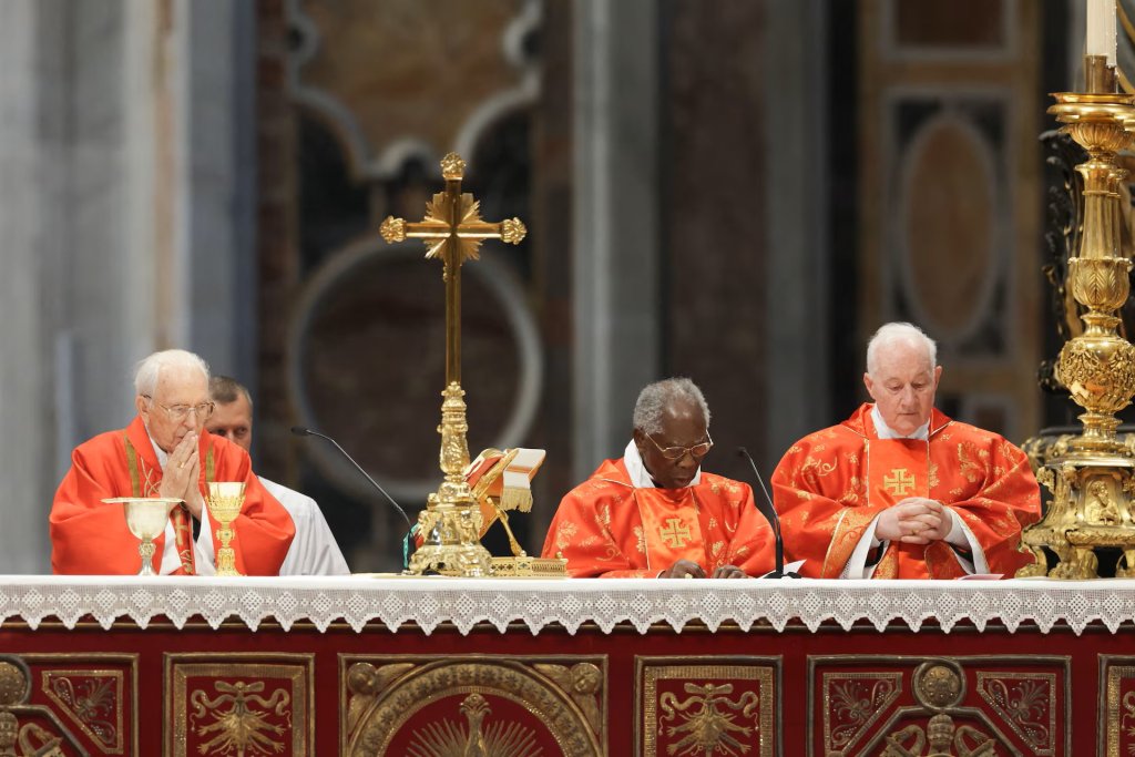 Vatican 2025_5_7 (11).jpg
