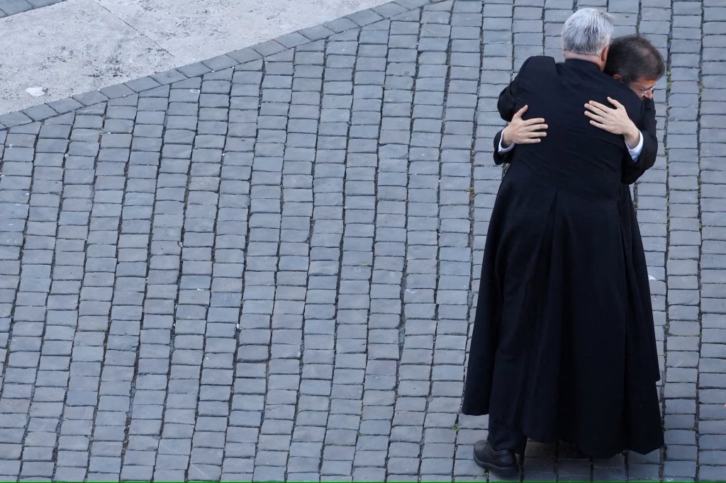 Vatican 2025_5_8 (15).jpg