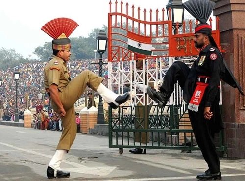 wagah-border-2030304-3160-1394615272.jpg