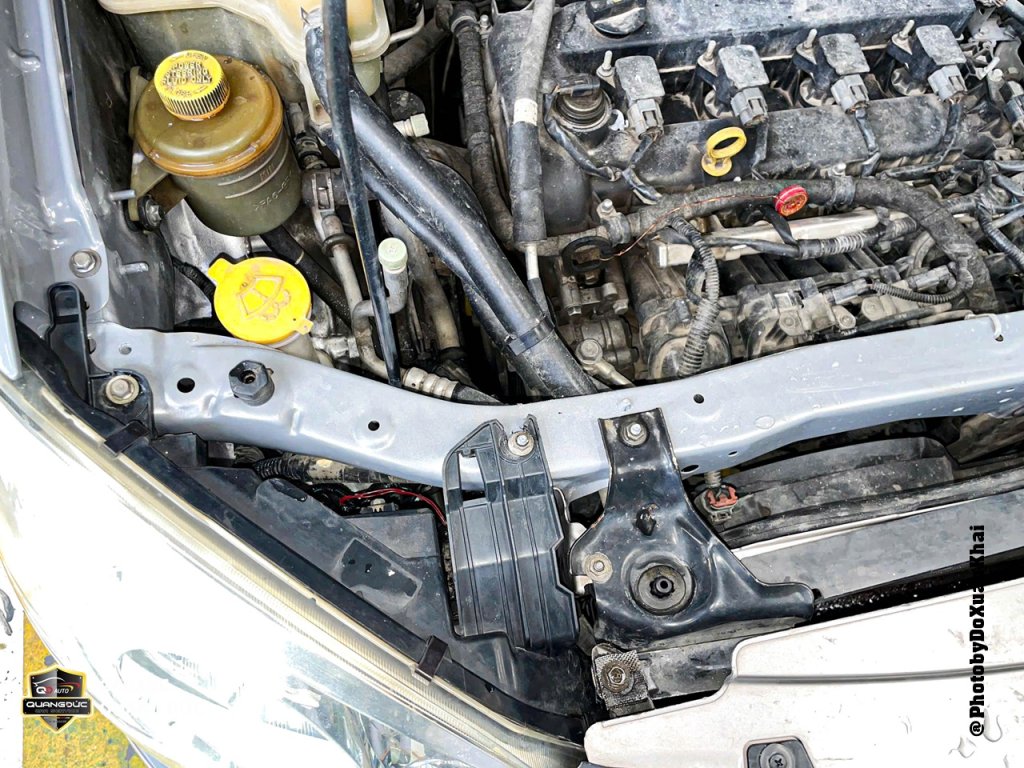 FORD ESCAPE XAM - TAI NAN BEN PHU quangduc khaiphuchoi (23).jpg
