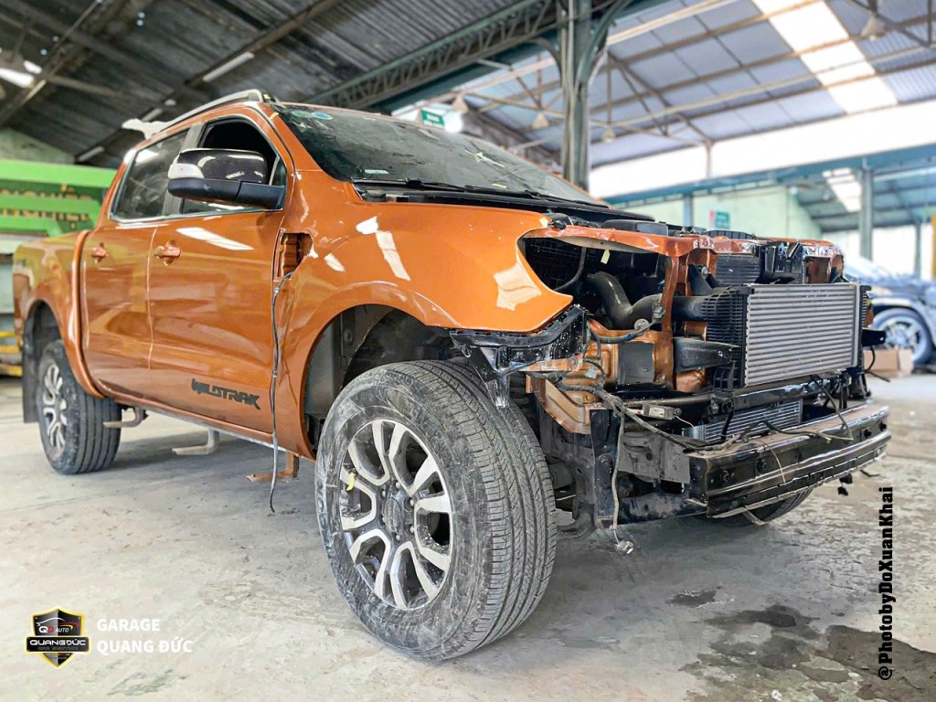 FORD RANGER MÀU CAM - TAI NẠN ĐẦU ĐUÔI, BUNG TÚI KHÍ quangducauto khaiphuchoi (143).jpg