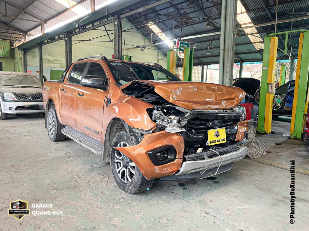 FORD RANGER MÀU CAM - TAI NẠN ĐẦU ĐUÔI, BUNG TÚI KHÍ quangducauto khaiphuchoi (237).jpg