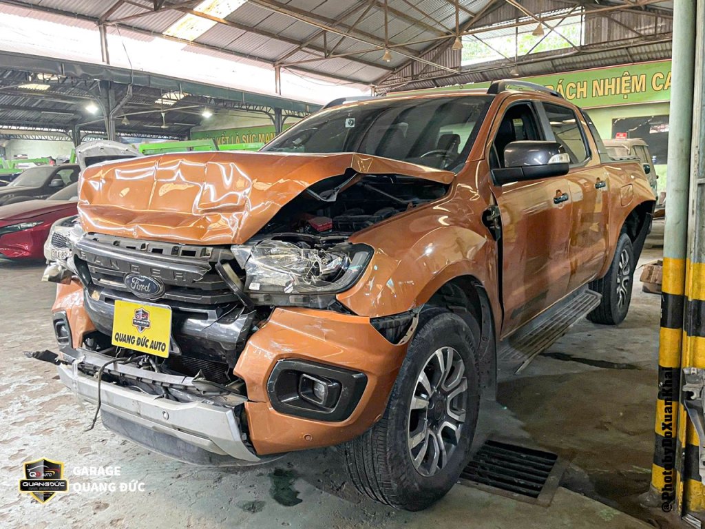 FORD RANGER MÀU CAM - TAI NẠN ĐẦU ĐUÔI, BUNG TÚI KHÍ quangducauto khaiphuchoi (238).jpg