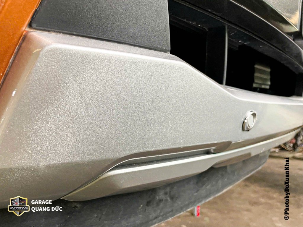 FORD RANGER MÀU CAM - TAI NẠN ĐẦU ĐUÔI, BUNG TÚI KHÍ quangducauto khaiphuchoi (4).jpg