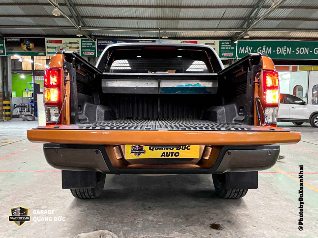 FORD RANGER MÀU CAM - TAI NẠN ĐẦU ĐUÔI, BUNG TÚI KHÍ quangducauto khaiphuchoi (18).jpg