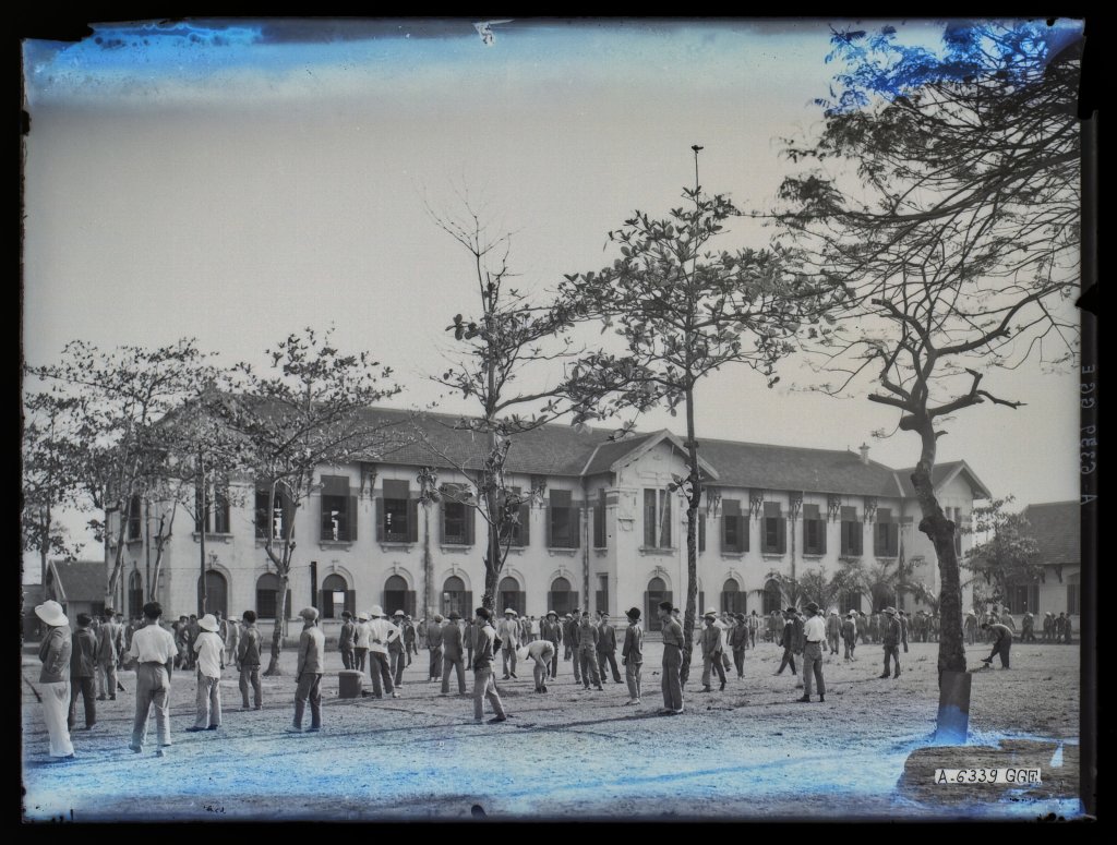 trường Kxy nghệ.jpg