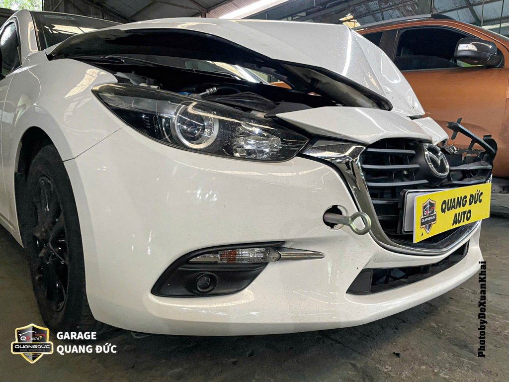 MAZDA3 2019 TRẮNG - MÓP ĐẦU VỠ ĐÈN quangduc khaiphuchoi (7).jpg
