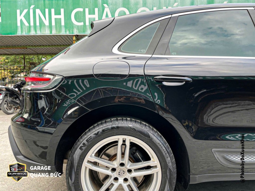 PORSCHE MACAN - MÓP HÔNG, CỬA SAU LÁI quangducauto khaiphuchoi (24).jpg