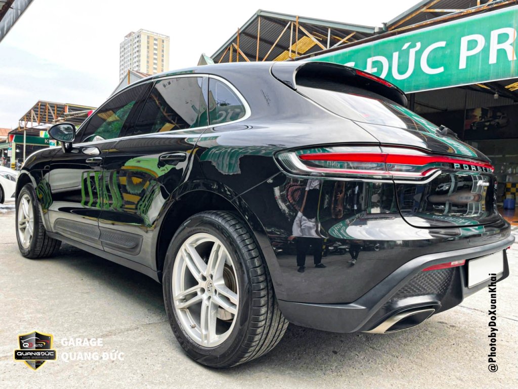 PORSCHE MACAN - MÓP HÔNG, CỬA SAU LÁI quangducauto khaiphuchoi (1).jpg
