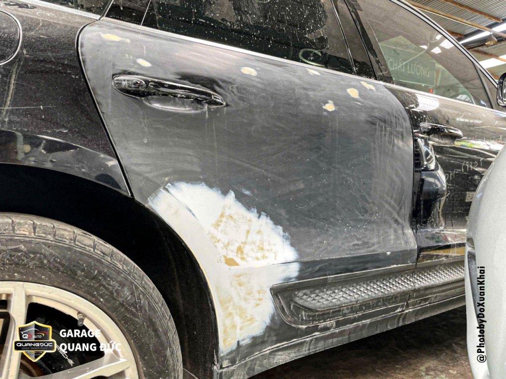 PORSCHE MACAN - MÓP HÔNG, CỬA SAU LÁI quangducauto khaiphuchoi (10).jpg