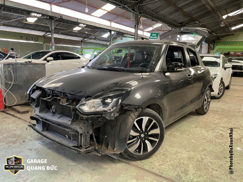 SUZUKI SWIFT -  ĐỔI MÀU TỪ XÁM SANG XANH LÁ TRỪ NÓC KHAIPHUCHOI QUANGDUCAUTO (8).jpg