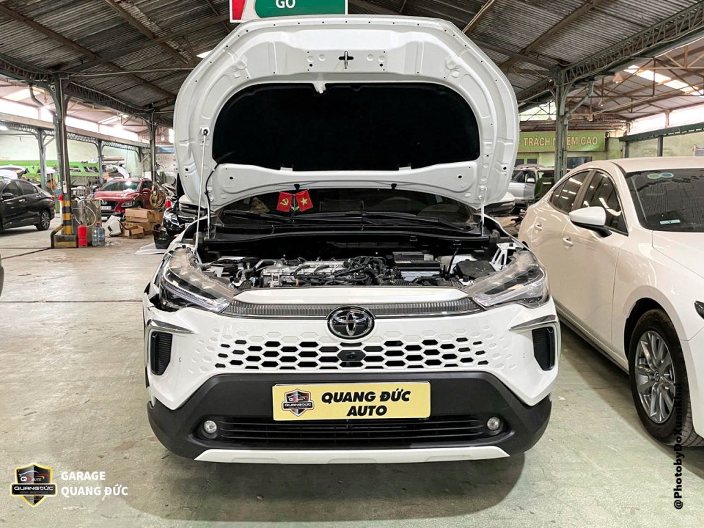 TOYOTA COROLLA CROSS 2024 - ĐÂM VỠ PHA PHỤ, MÓP TAI, RÁCH CẢN PHỤ kahiphuchoi quangduc (3).jpg