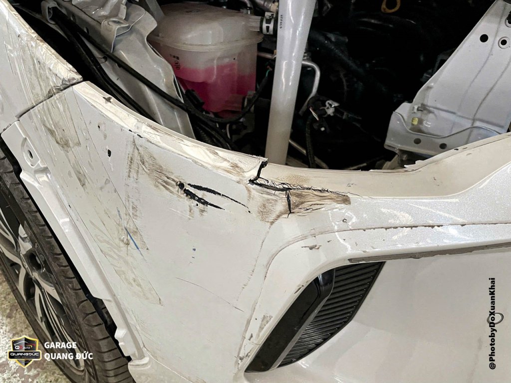 TOYOTA COROLLA CROSS 2024 - ĐÂM VỠ PHA PHỤ, MÓP TAI, RÁCH CẢN PHỤ kahiphuchoi quangduc (20).jpg