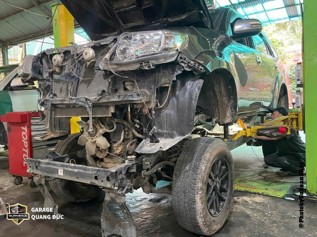 TOYOTA FORTUNER BẠC - XỬ LÝ MỌT GẦM quangducauto khaiphuchoi (22).jpg