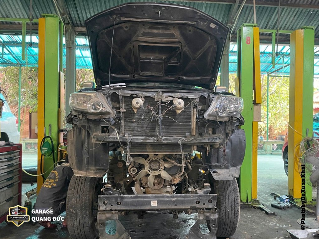 TOYOTA FORTUNER BẠC - XỬ LÝ MỌT GẦM quangducauto khaiphuchoi (24).jpg