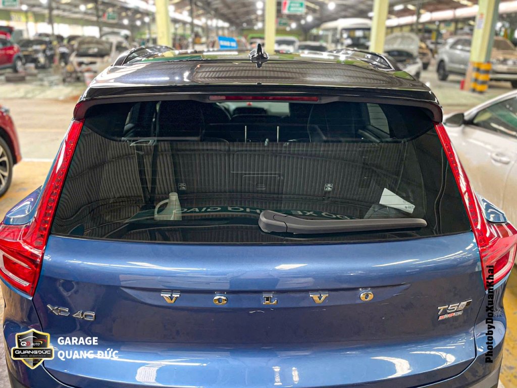 VOLVO XC40 2020 - THAY KÍNH HẬU, THAY ĐÈN HẬU LÁI QUANGDUC khaiphuchoi (6).jpg