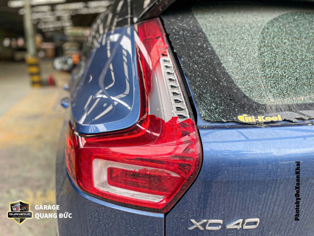 VOLVO XC40 2020 - THAY KÍNH HẬU, THAY ĐÈN HẬU LÁI QUANGDUC khaiphuchoi (13).jpg