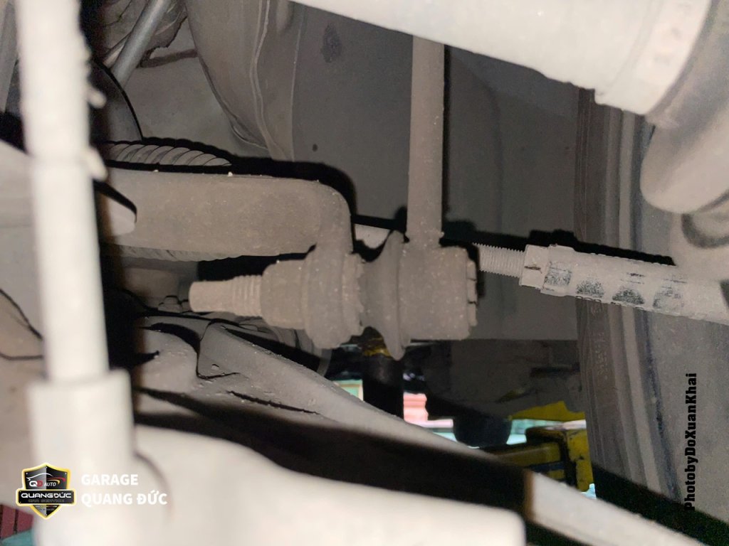 FORD EXPLORER THAY CAO SU CÀNG A,ROTUYN CÂN BẰNG,GIẢM XÓC, MÁ PHANhquangduc khaiphuchoi  (25).jpg
