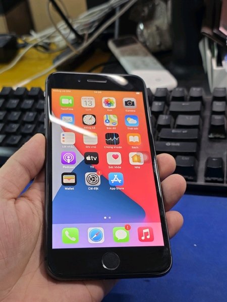 Iphone 8 plus 64gb hàng zin.jpeg