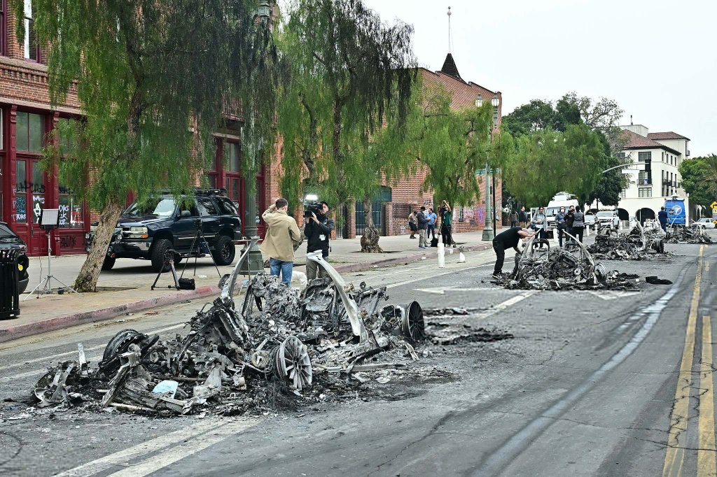 Mỹ 2025_6_9 (x10).jpg