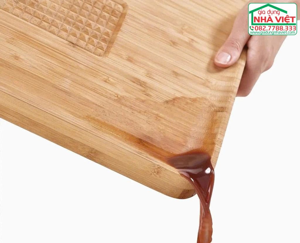 Thớt tre chữ nhật Cut&Carve™ Joseph Joseph 601424.jpg