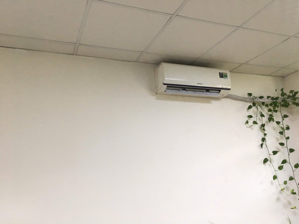 1Samsung inverter 12000BTU.jpg