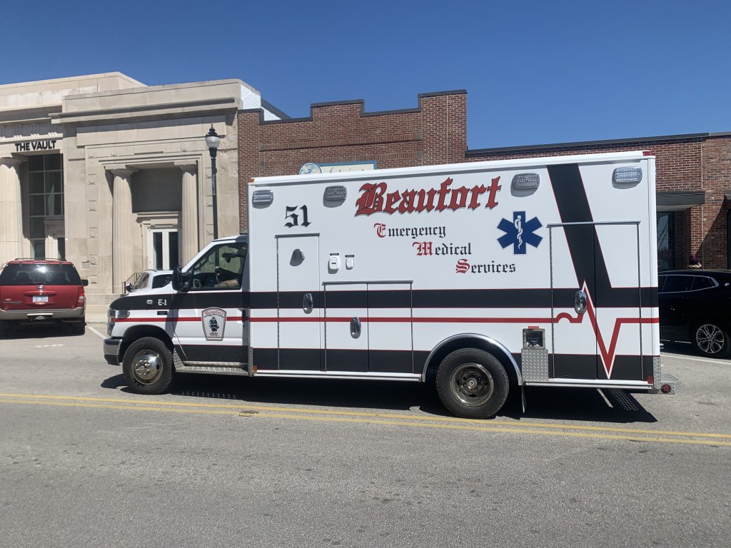 Medic truck.JPG