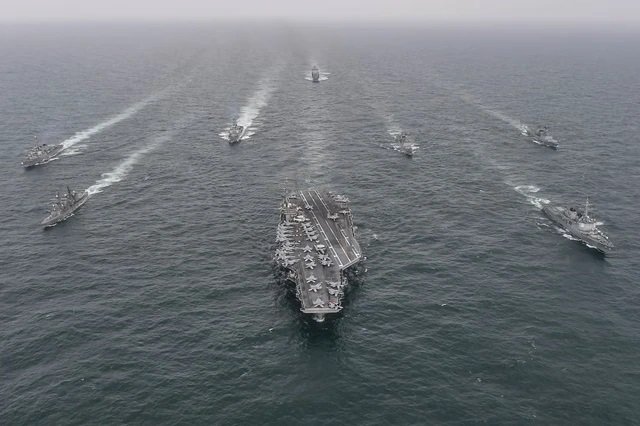 tau-san-bay-1750125654259281031070.jpg