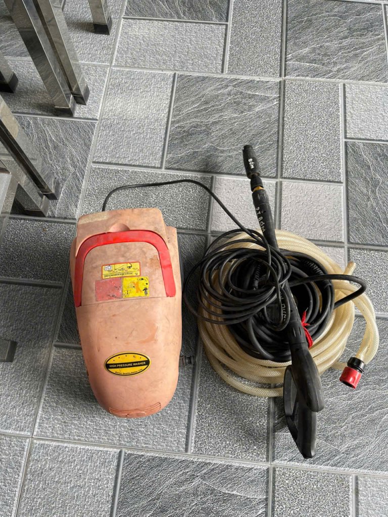z6727018539040_9bf84d79725f7efa202fce0060ea0ba0.jpg