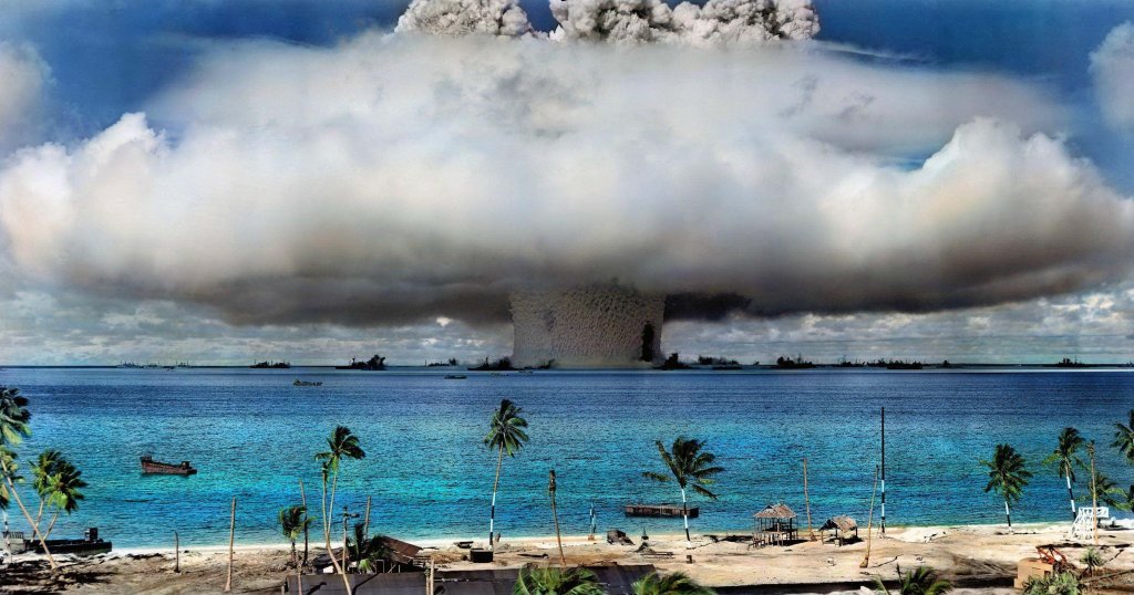 A-Bomb 1946_7_25 (4).jpg