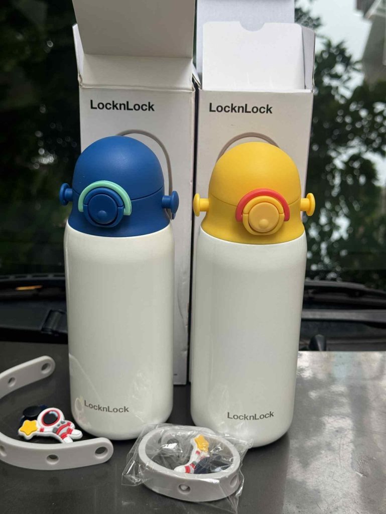 Bình giữ nhiệt có quai xách và trang trí ngộ nghĩnh 350ml LocknLock LHC32831.jpg