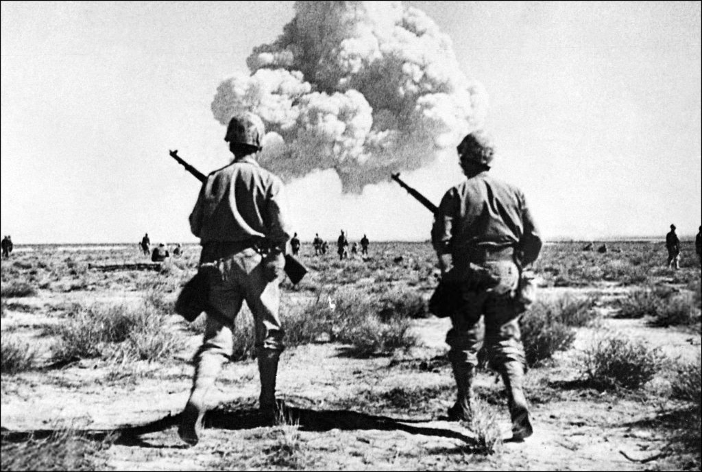 A-Bomb 1952_4_25 (2).jpg
