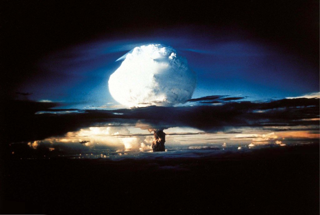 A-Bomb 1952_11_1 (4).jpg