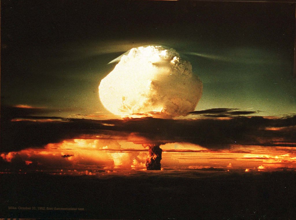 A-Bomb 1952_11_1 (7).jpg