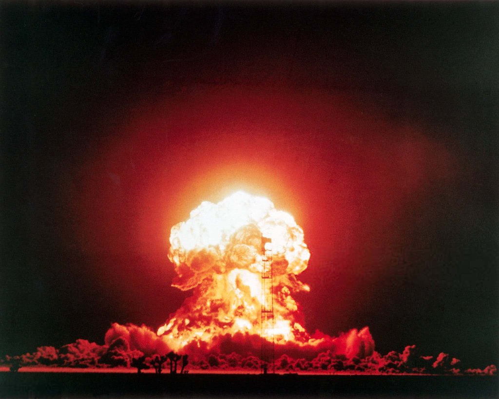 A-Bomb 1953_4_18 (1).jpg