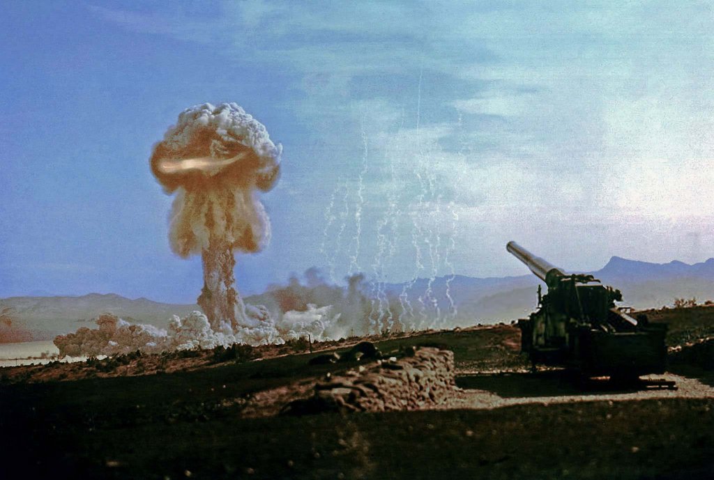 A-Bomb 1953_5_25 (5).jpg