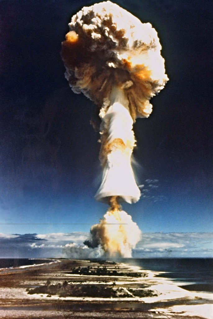 A-Bomb 1971_10_30 (7) Pháp.jpg