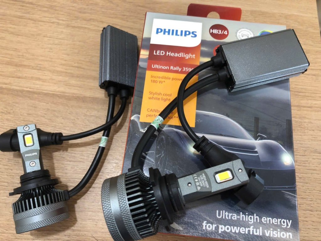 đèn led hb3 philips 3590.jpg