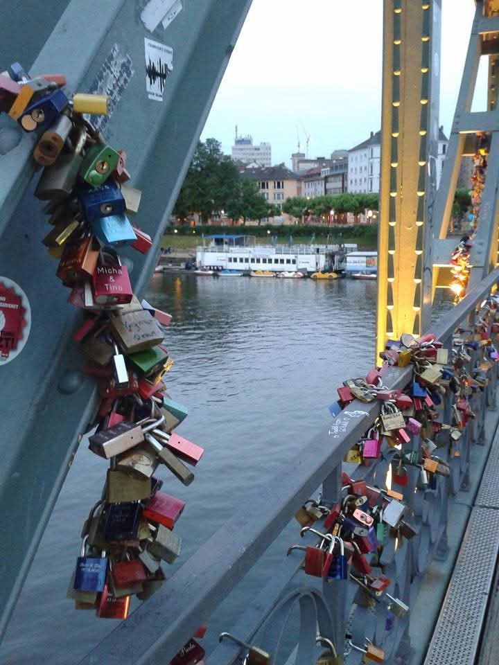 Lock1.jpg