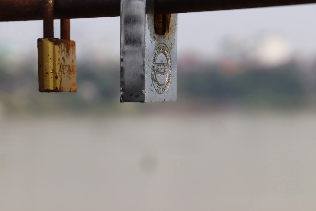 Lock3.jpg