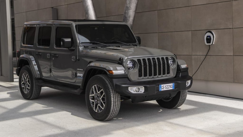 Jeep-Wrangler-Hybrid-2.jpg
