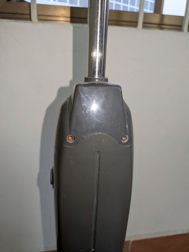 Quạt đứng Sanyo_03.jpg