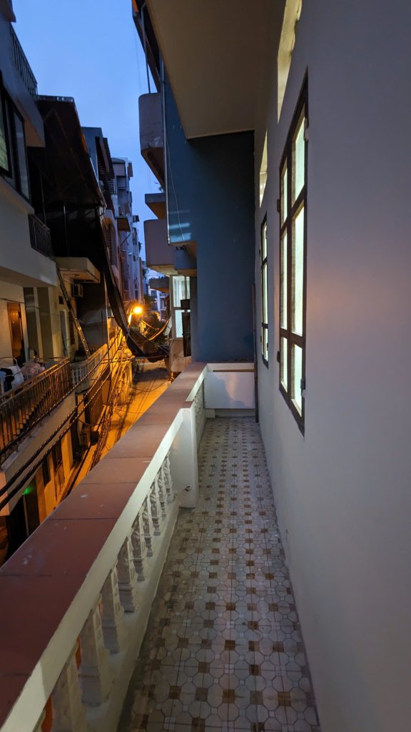 Ba ngoai 2.jpg