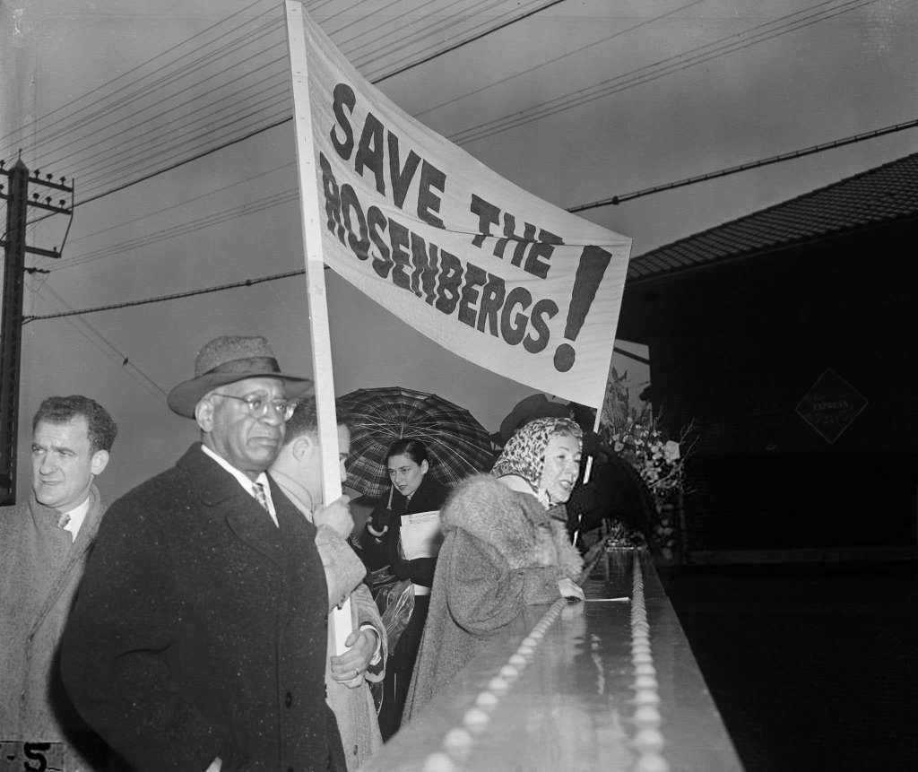 Rosenberg's 1952_12_21 (1).jpg