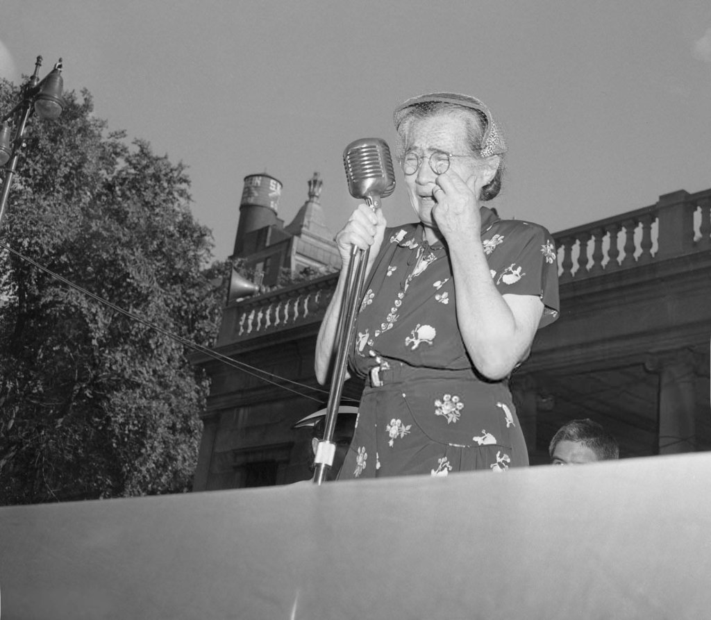 Rosenberg's 1953_6_11 (1).jpg