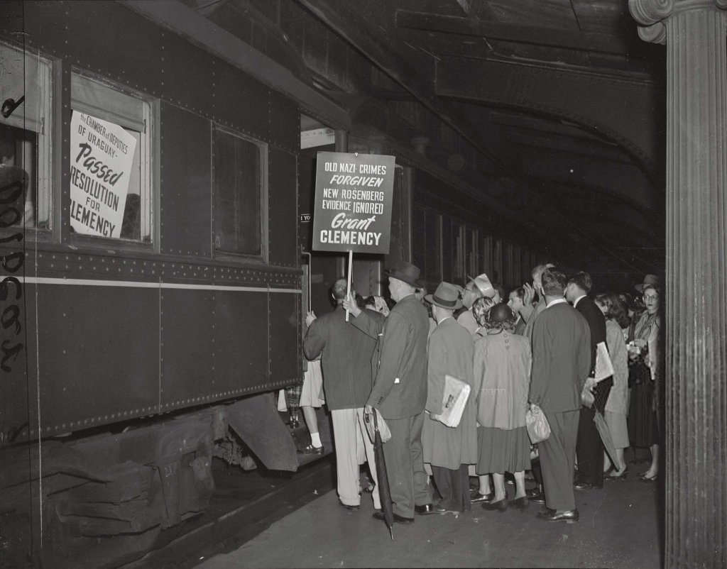 Rosenberg's 1953_6_18 (13).jpg