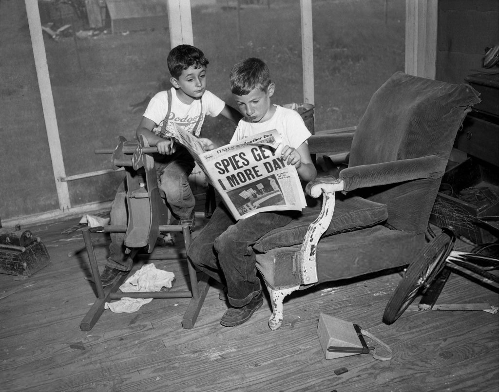 Rosenberg's 1953_6_19 (10).jpg